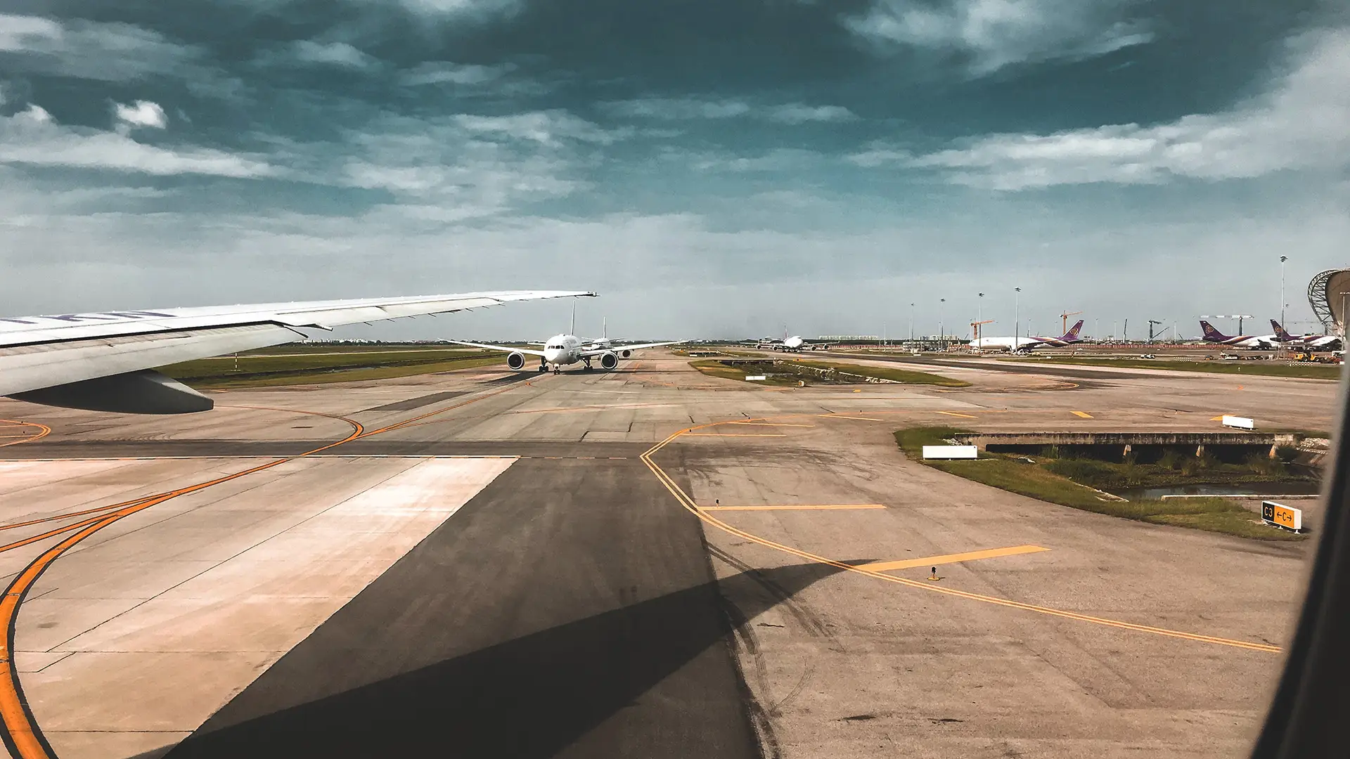 Phuket International Airport - GlobalXplorers