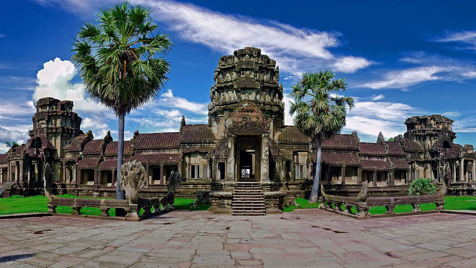 Private-Angkor-Wat-Tour-from-Siem-Reap - GlobalXplorers