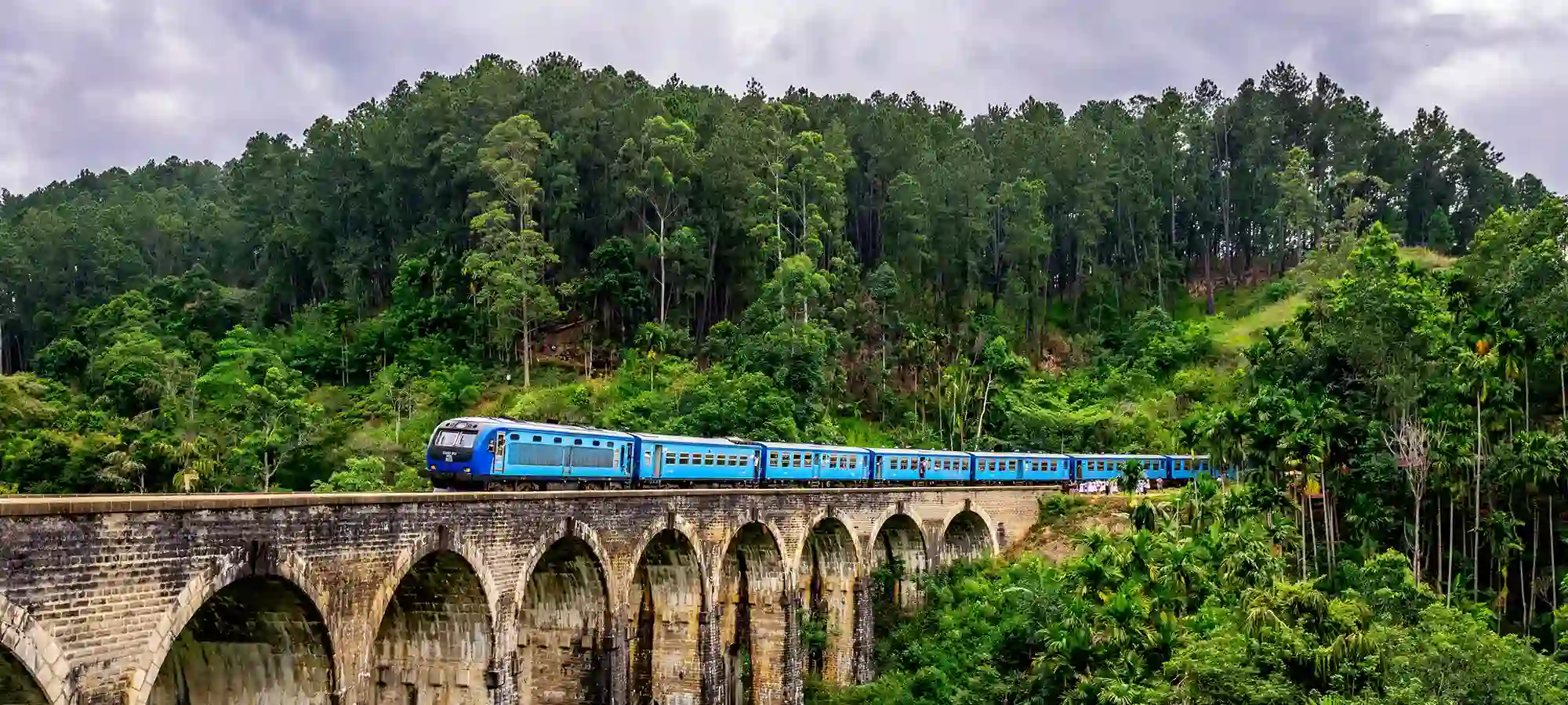 Nine Arches Bridge Ella Sri Lanka - GlobalXplorers